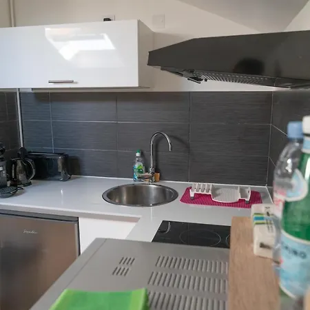 Appartement Au Petit Meuble Du Centre *